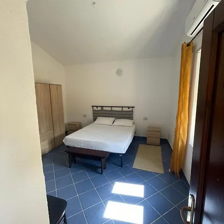 Lilianas Guest house *